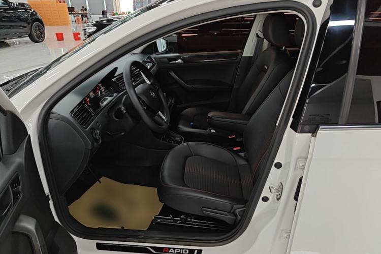 Used Skoda Rapid Spaceback 2016 Revised 1.6L Automatic Smart Drive Version Driver Seat