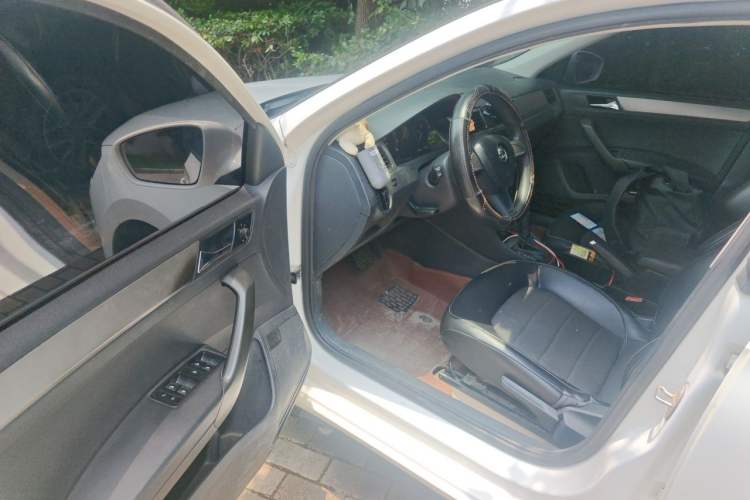 Used Skoda Rapid Spaceback 2016 1.6L Automatic Chuanxing Edition Driver Seat