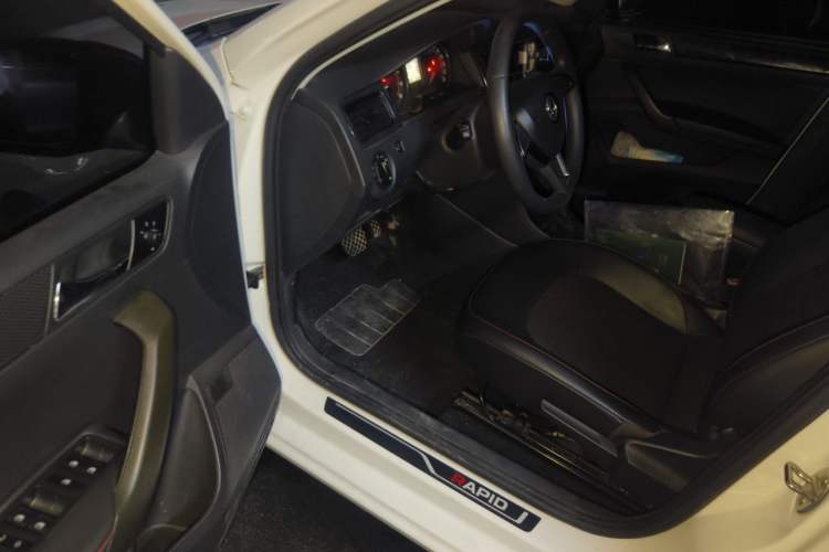 Used Skoda Rapid Spaceback 2016 Revised 1.6L Automatic Smart Drive Version Driver Seat