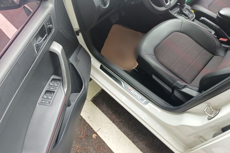 Used Skoda Rapid Spaceback 2016 1.6L Automatic Smart Drive Edition Driver Seat