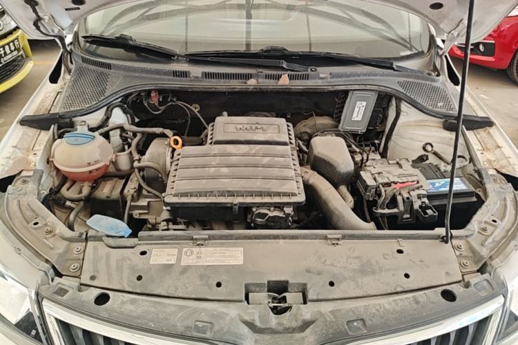 Used Skoda Rapid Spaceback 2016 Revised Version 1.4L Manual Front-Drive Edition Engine Bay