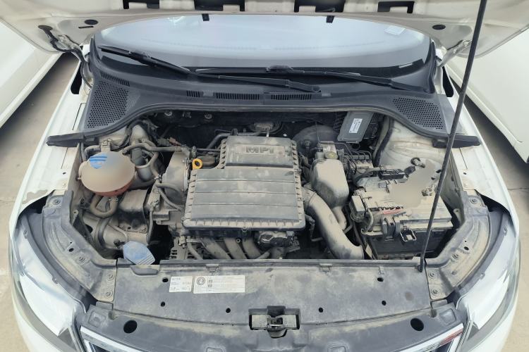 Used Skoda Rapid Spaceback 2016 Revised Version 1.6L Automatic Front-Drive Edition Engine Bay