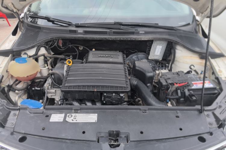 Used Skoda Rapid Spaceback 2016 1.6L Manual Trend Edition Engine Bay