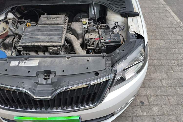 Used Skoda Rapid Spaceback 2016 Revised 1.6L Automatic Chuanxing Version Engine Bay Left