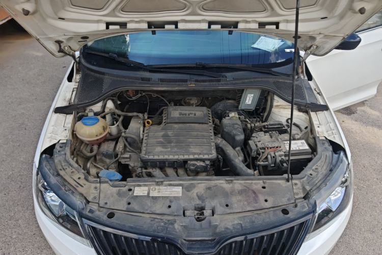 Used Skoda Rapid Spaceback 2016 Revised 1.6L Automatic Smart Drive Version Engine Bay