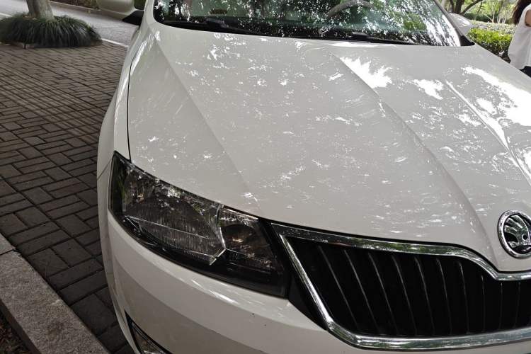 Used Skoda Rapid Spaceback 2016 Revised 1.6L Automatic Chuanxing Version Engine Bay Right
