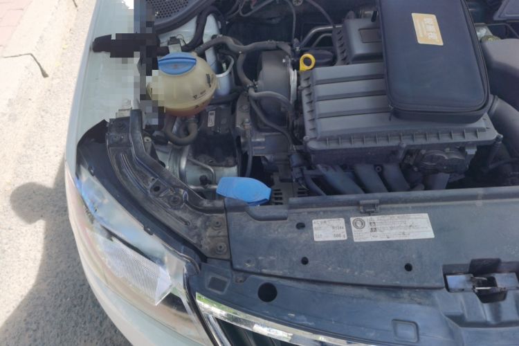 Used Skoda Rapid Spaceback 2016 1.6L Automatic Chuanxing Edition Engine Bay Right