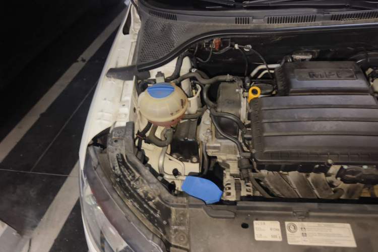 Used Skoda Rapid Spaceback 2016 Revised 1.6L Automatic Smart Drive Version Engine Bay Right