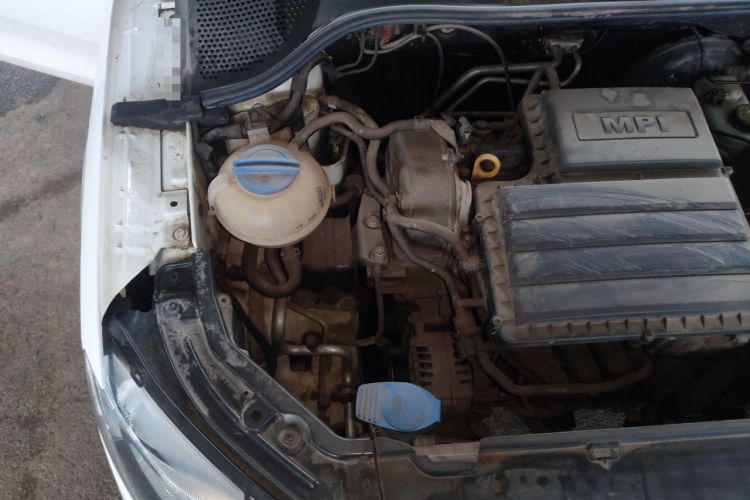 Used Skoda Rapid Spaceback 2016 Revised 1.6L Automatic Chuanxing Version Engine Bay Right