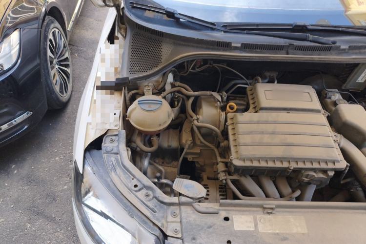 Used Skoda Rapid Spaceback 2016 1.6L Automatic Chuanxing Edition Engine Bay Right