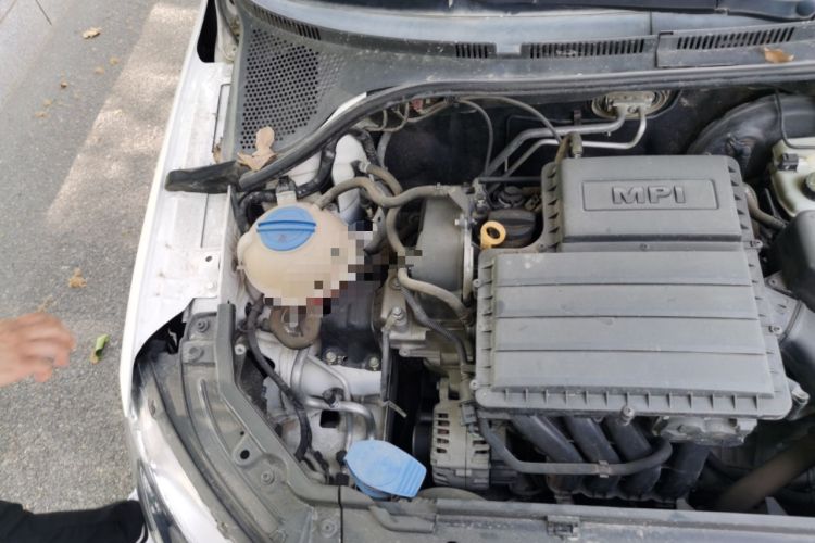 Used Skoda Rapid Spaceback 2016 Revised 1.6L Automatic Chuanxing Version Engine Bay Right