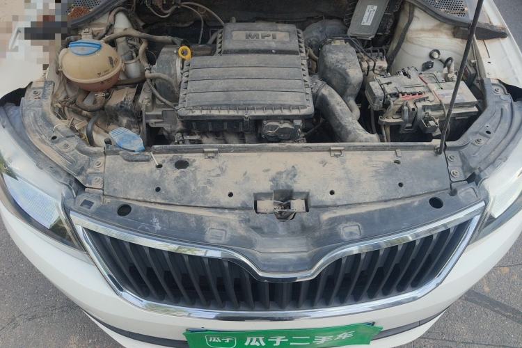 Used Skoda Rapid Spaceback 2016 Revised Version 1.4L Manual Front-Drive Edition Engine Bay