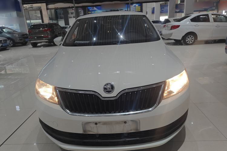 Used Skoda Rapid Spaceback 2016 Revised Version 1.6L Automatic Front-Drive Edition Exterior 1