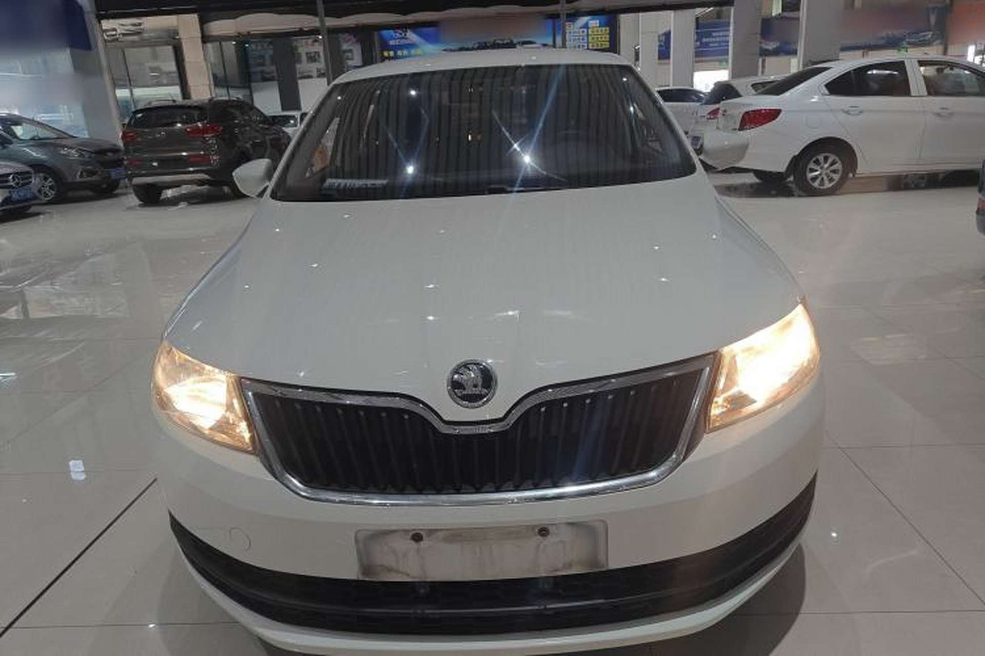 Used Skoda Rapid Spaceback 2016 Revised Version 1.6L Automatic Front-Drive Edition Exterior 1