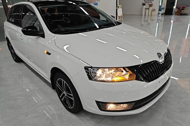 Used Skoda Rapid Spaceback 2016 Revised 1.6L Automatic Smart Drive Version Exterior 1