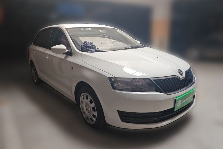 Used Skoda Rapid Spaceback 2016 Revised Version 1.6L Automatic Front-Drive Edition Exterior 2