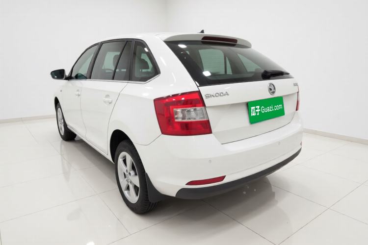 Used Skoda Rapid Spaceback 2016 Revised 1.6L Manual Chuanxing Edition Exterior 2