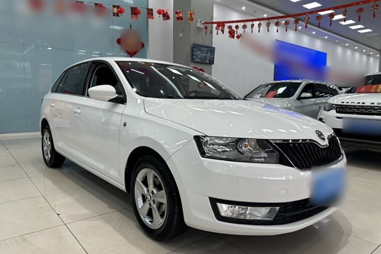 Used Skoda Rapid Spaceback 2016 Revised 1.6L Automatic Chuanxing Version Exterior 3