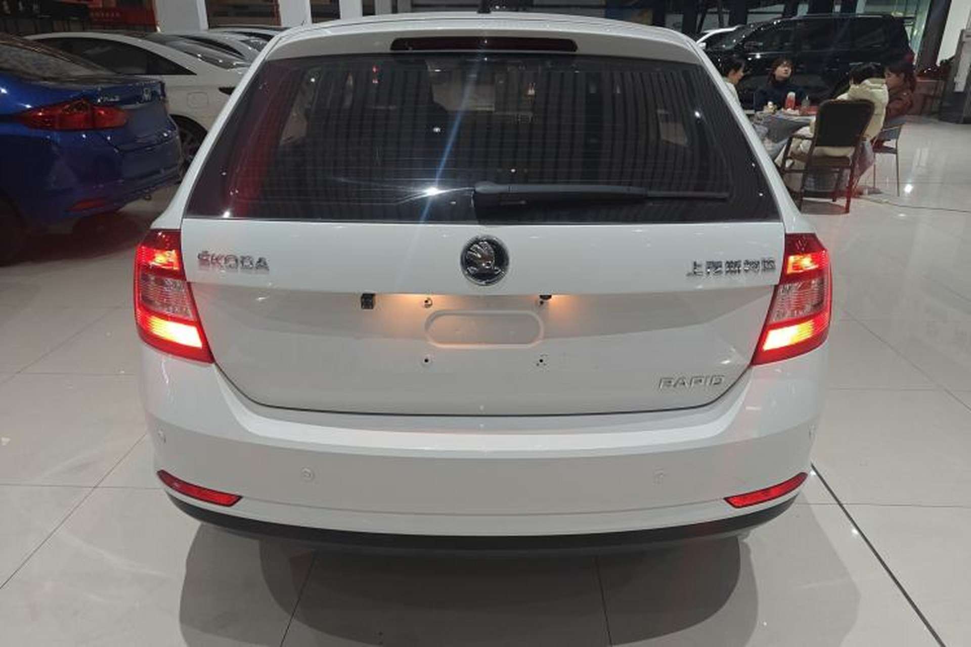 Used Skoda Rapid Spaceback 2016 Revised Version 1.6L Automatic Front-Drive Edition Exterior 4