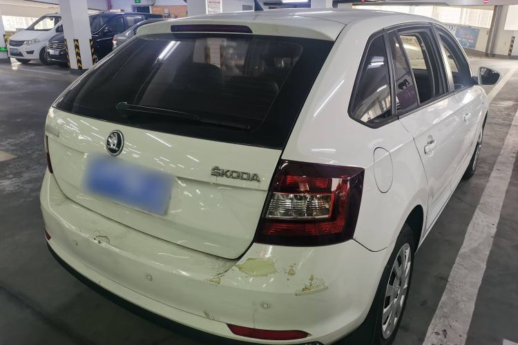 Used Skoda Rapid Spaceback 2016 Revised Version 1.4L Manual Front-Drive Edition Exterior 4