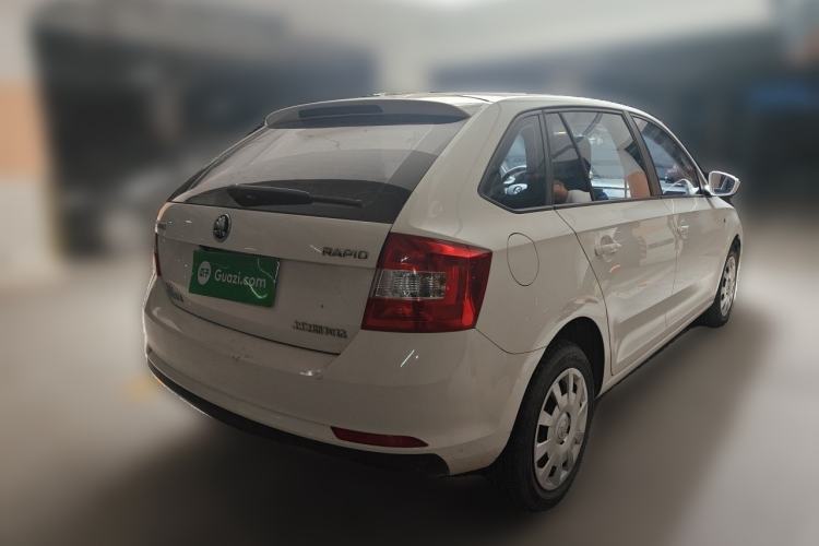 Used Skoda Rapid Spaceback 2016 Revised Version 1.6L Automatic Front-Drive Edition Exterior 5