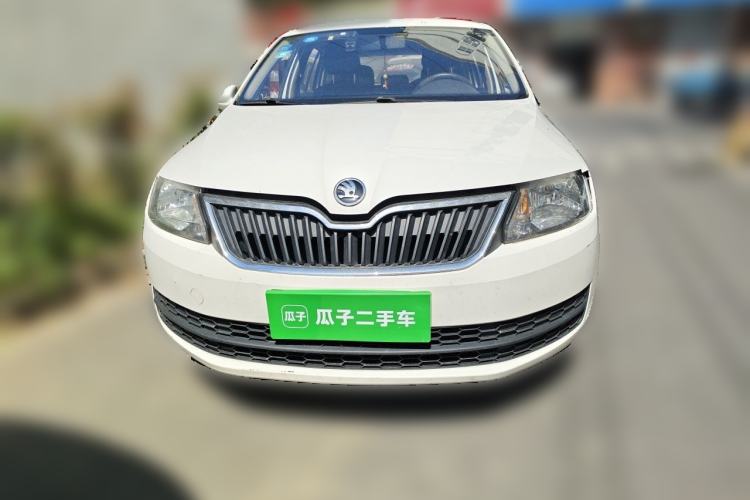 Used Skoda Rapid Spaceback 2016 Revised Version 1.4L Manual Front-Drive Edition Front