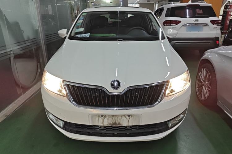 Used Skoda Rapid Spaceback 2016 Revised 1.6L Automatic Chuanxing Version Front