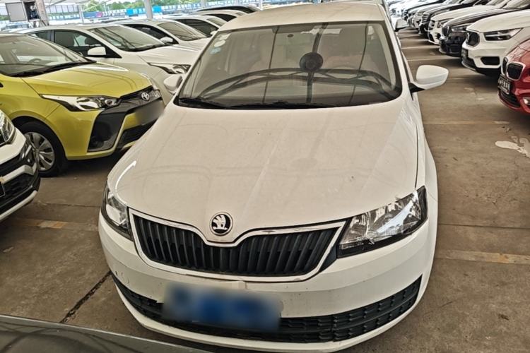 Used Skoda Rapid Spaceback 2016 Revised Version 1.4L Manual Front-Drive Edition Front
