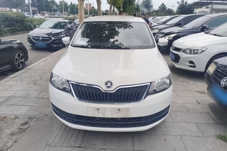 Used Skoda Rapid Spaceback 2016 Revised Version 1.6L Manual Front-Drive Edition Front
