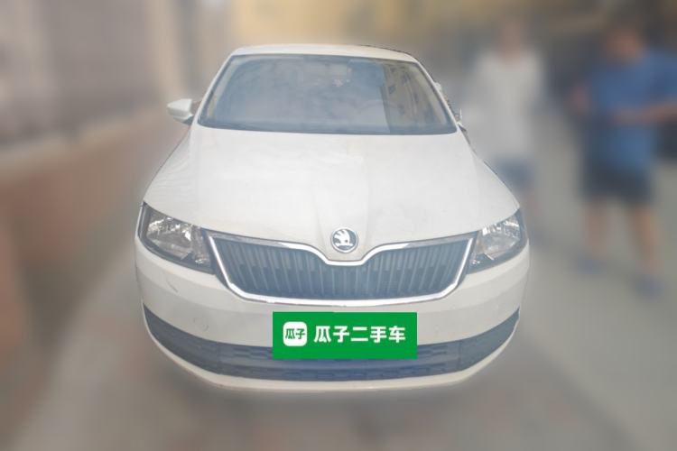 Used Skoda Rapid Spaceback 2016 Revised Version 1.6L Manual Front-Drive Edition Front