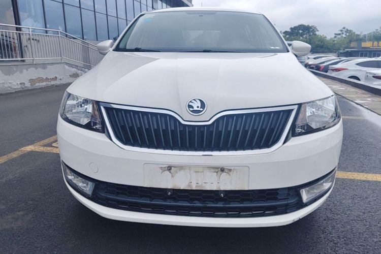 Used Skoda Rapid Spaceback 2016 Revised 1.6L Manual Chuanxing Edition Front