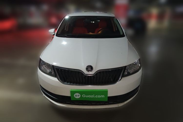 Used Skoda Rapid Spaceback 2016 Revised Version 1.6L Automatic Front-Drive Edition Front