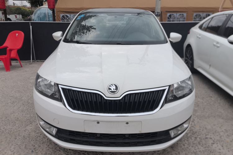 Used Skoda Rapid Spaceback 2016 1.6L Manual Trend Edition Front