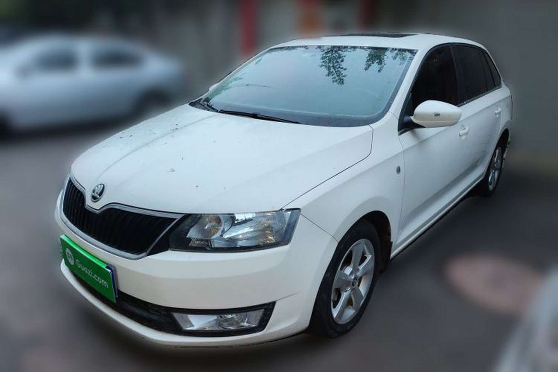Used Skoda Rapid Spaceback 2016 Revised 1.6L Manual Chuanxing Edition Front Left 45 Deg