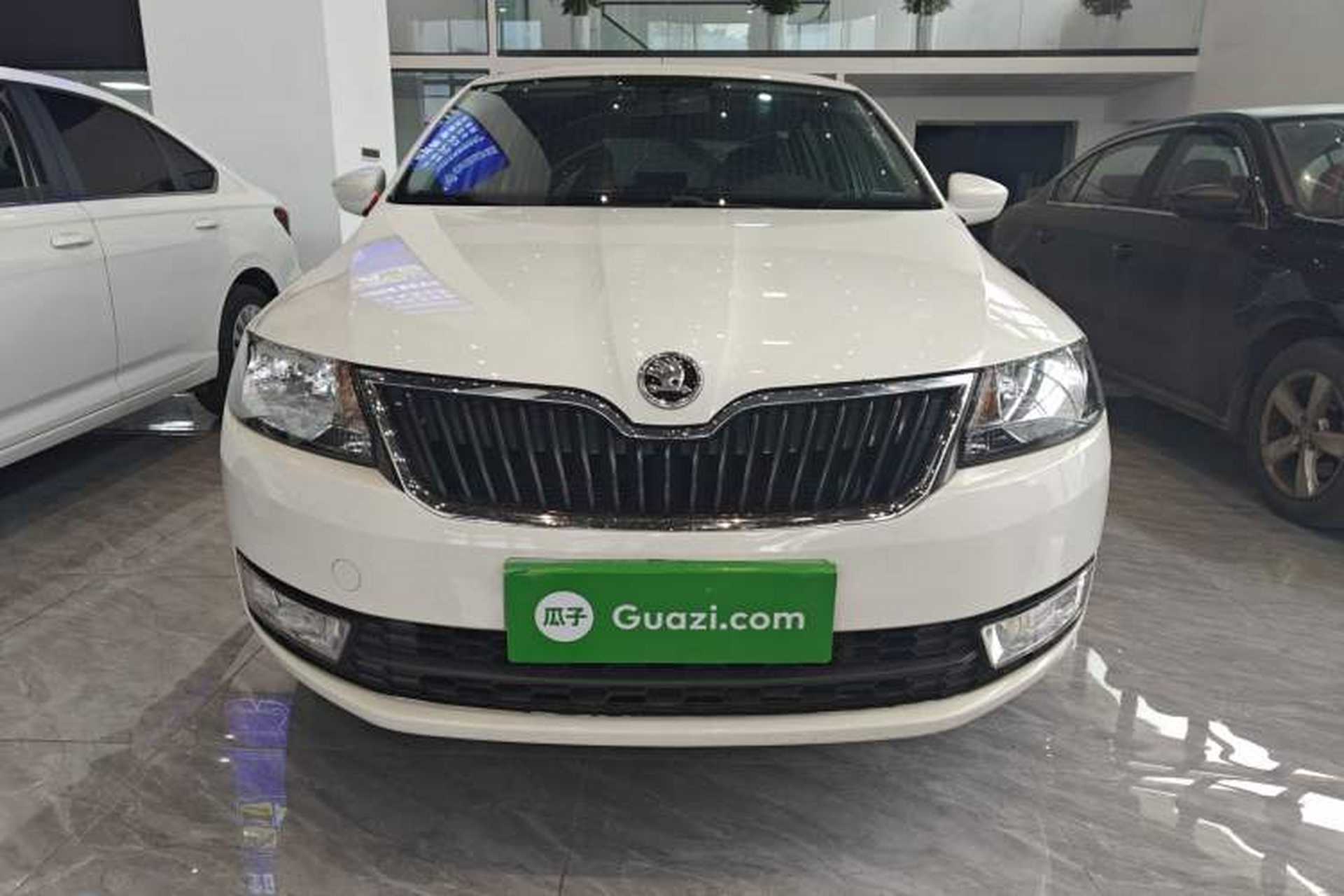 Used Skoda Rapid Spaceback 2016 1.6L Manual Trend Edition Front