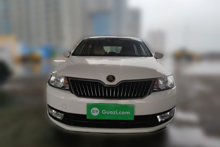 Used Skoda Rapid Spaceback 2016 Revised 1.6L Automatic Chuanxing Version Front