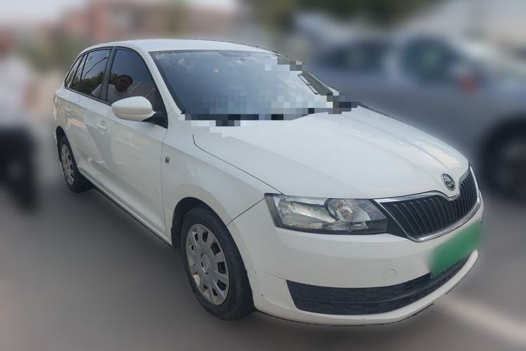 Used Skoda Rapid Spaceback 2016 Revised Version 1.4L Manual Front-Drive Edition Front Right 45 Deg