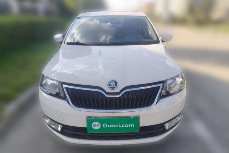 Used Skoda Rapid Spaceback 2016 Revised 1.6L Automatic Chuanxing Version Front
