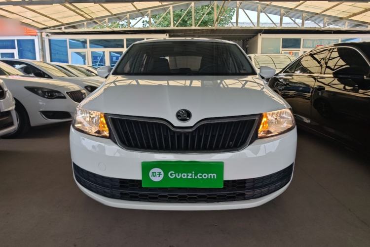 Used Skoda Rapid Spaceback 2016 Revised Version 1.6L Automatic Front-Drive Edition Front