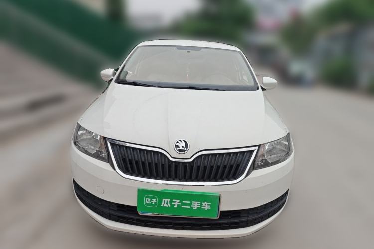 Used Skoda Rapid Spaceback 2016 Revised Version 1.6L Automatic Front-Drive Edition Front