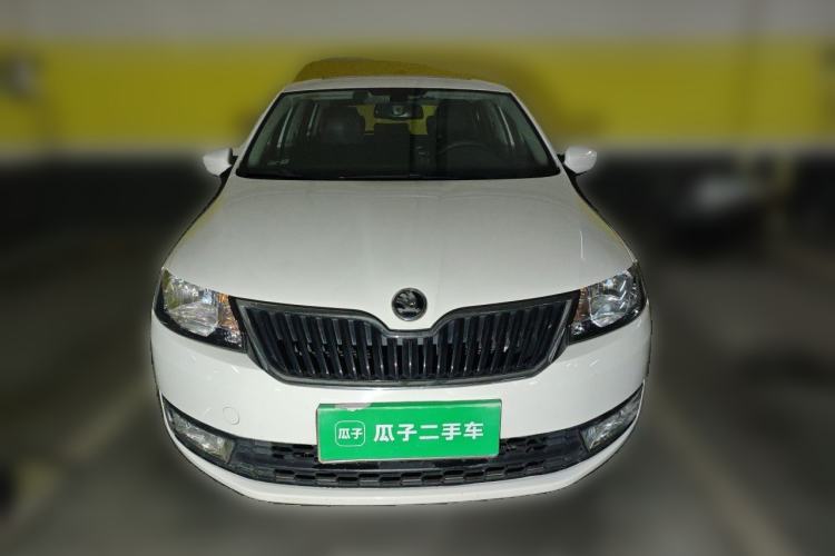 Used Skoda Rapid Spaceback 2016 1.6L Automatic Chuanxing Edition Front