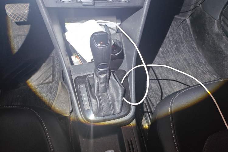 Used Skoda Rapid Spaceback 2016 Revised 1.6L Automatic Chuanxing Version Gear Lever