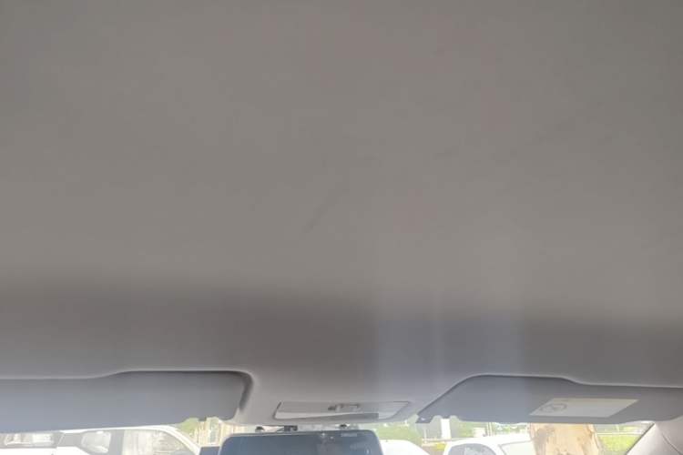 Used Skoda Rapid Spaceback 2016 Revised Version 1.6L Manual Front-Drive Edition Headliner