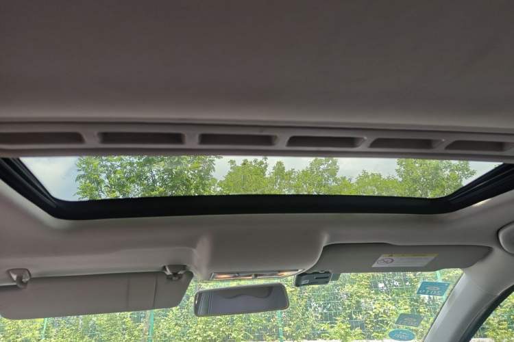Used Skoda Rapid Spaceback 2016 Revised 1.6L Automatic Chuanxing Version Headliner