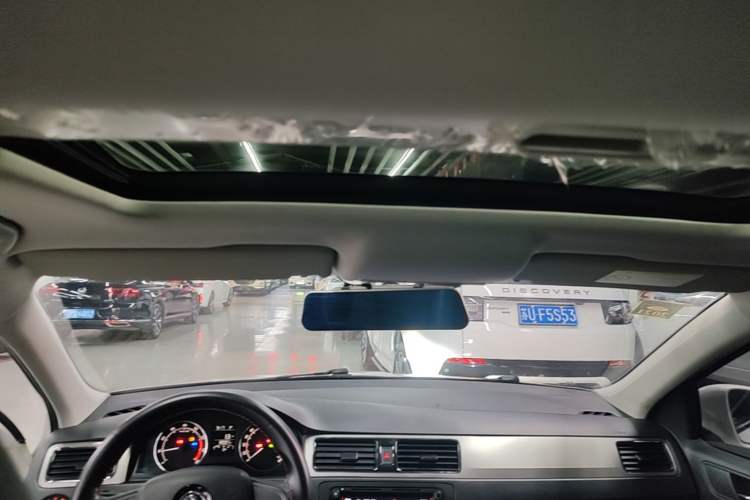 Used Skoda Rapid Spaceback 2016 Revised 1.6L Automatic Chuanxing Version Headliner