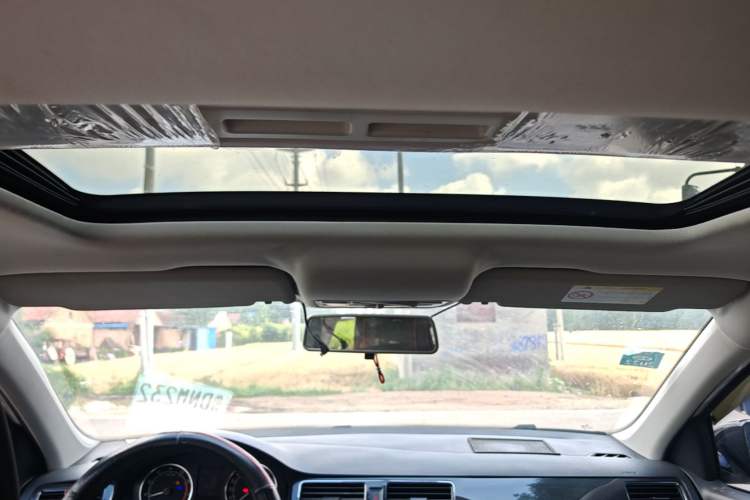 Used Skoda Rapid Spaceback 2016 Revised 1.6L Automatic Smart Drive Version Headliner