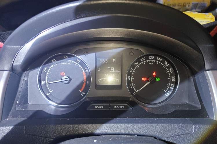 Used Skoda Rapid Spaceback 2016 Revised 1.6L Automatic Chuanxing Version Instrument Cluster