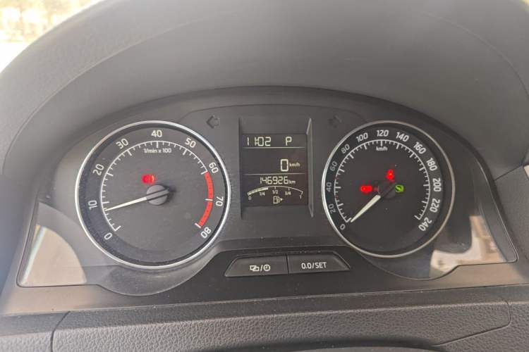 Used Skoda Rapid Spaceback 2016 Revised 1.6L Automatic Chuanxing Version Instrument Cluster