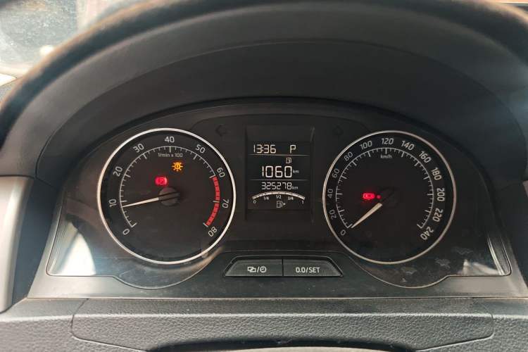 Used Skoda Rapid Spaceback 2016 Revised 1.6L Automatic Chuanxing Version Instrument Cluster