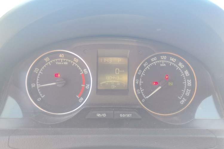 Used Skoda Rapid Spaceback 2016 Revised 1.6L Automatic Chuanxing Version Instrument Cluster